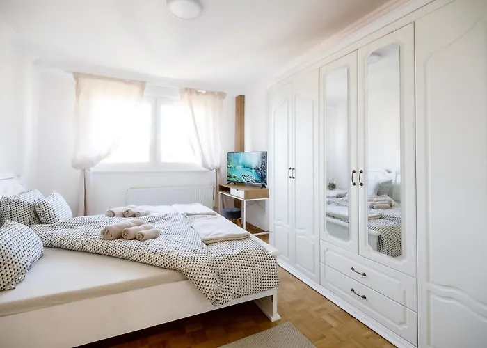 Fair-novi Sad Na Dan Apartamento *